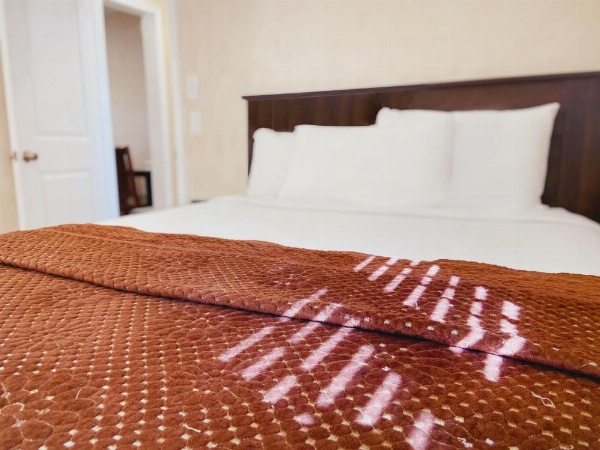 Nite Inn at Universal City - Walking Distance to Universal Studios Hollywood image 31