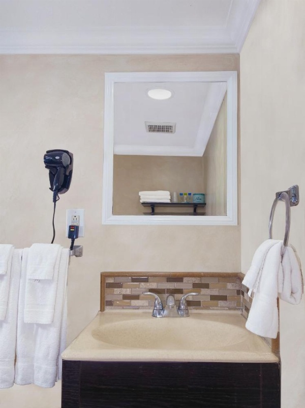 Nite Inn at Universal City - Walking Distance to Universal Studios Hollywood image 85